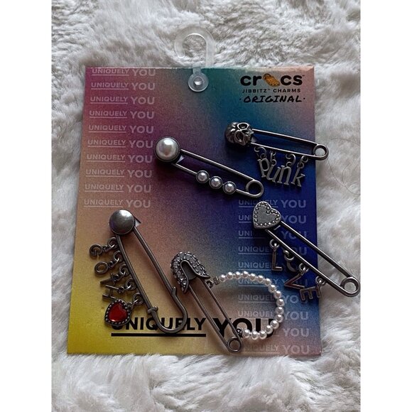 5 Pack Crocs Jibbitz Charms Love Punk Goth Pin Pearls Skull Heart Silver NEW - Picture 1 of 8